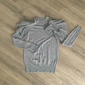 Gray cold shoulder sweater with ruffles - medium